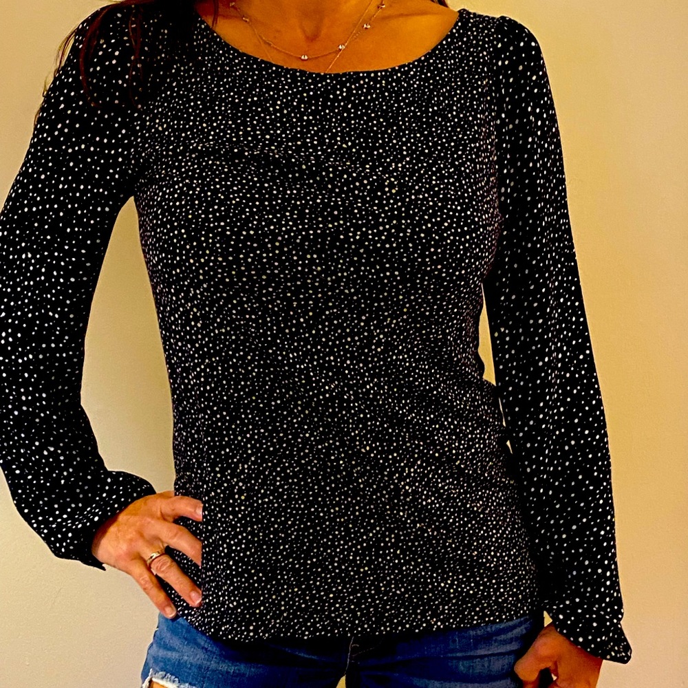 LOFT blouse, size Medium, navy with white dots.